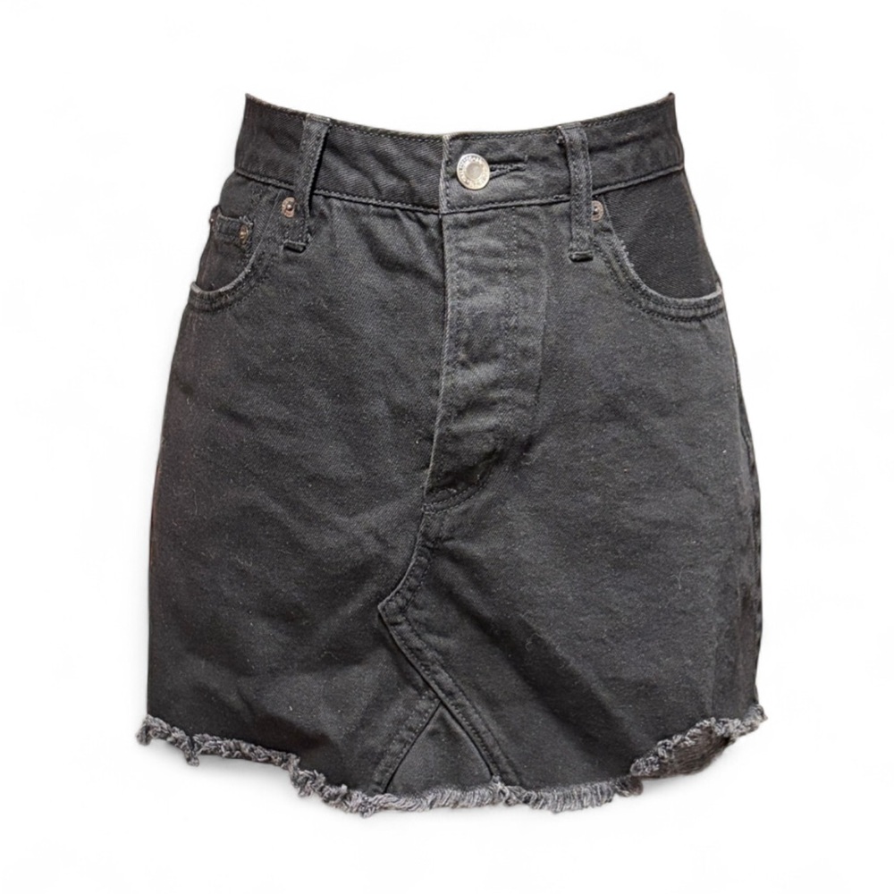 American Eagle Womensโ Size 8 Black High-Rise Distressed FestivalMini Jean Skirt